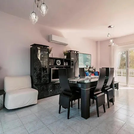 Greek Style With Jaquzzi & Barbeque * Jalisos