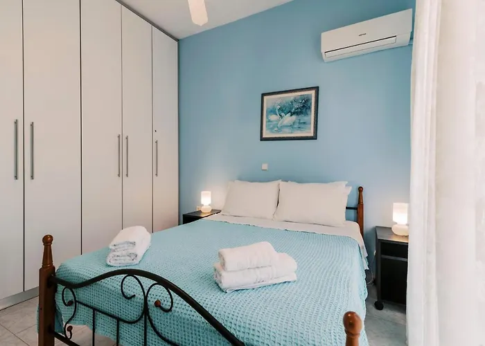 Greek Style With Jaquzzi & Barbeque