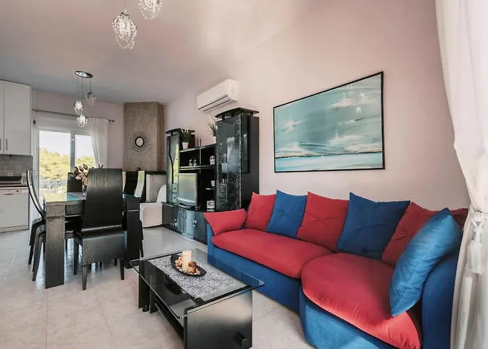 Greek Style With Jaquzzi & Barbeque Jalisos