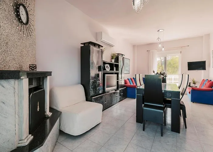 Greek Style With Jaquzzi & Barbeque