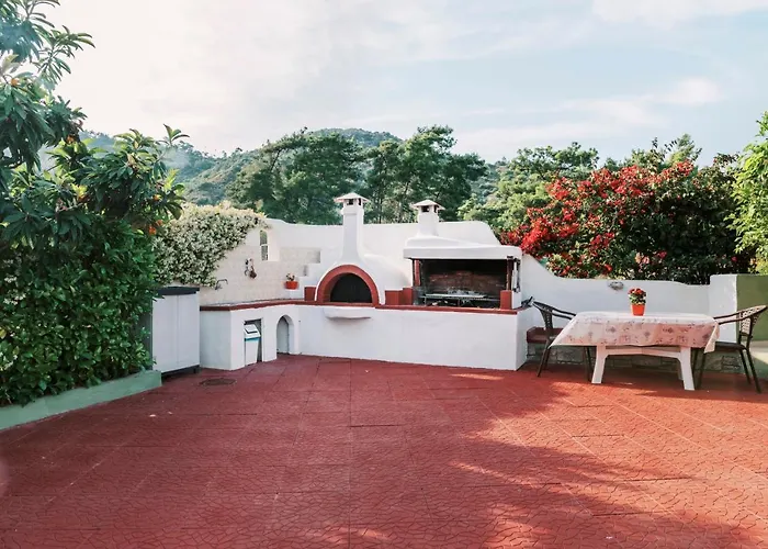 Greek Style With Jaquzzi & Barbeque Apartament