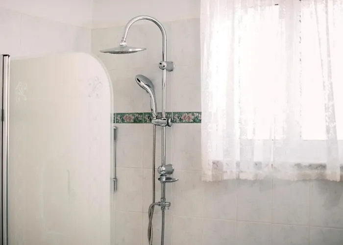 Greek Style With Jaquzzi & Barbeque