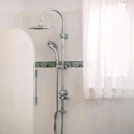 Greek Style With Jaquzzi & Barbeque